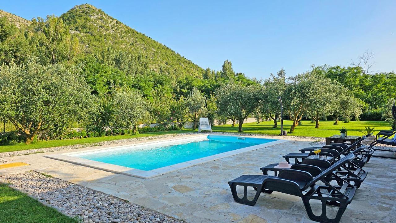 Holiday Home Natura With Private Pool Mostar Exterior photo